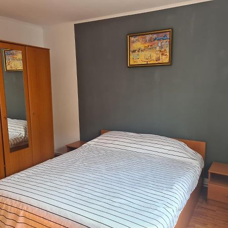Mall Zone 100Mp Apartments Бакэу Экстерьер фото